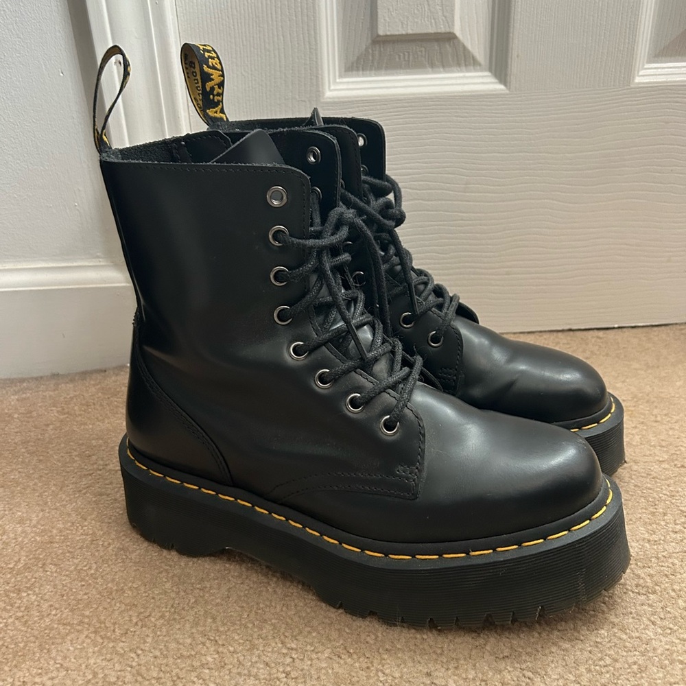 Jadon Dr. Martens